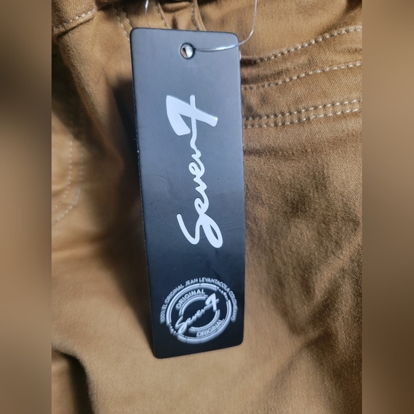 Elegant brown Jeans, blouse not included. Perfect for a special occasion. - Picture 4 of 6